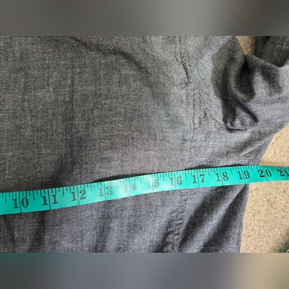 EILEEN FISHER lightweight Denim Blazer Jacket. Size Medium - Picture 11 of 12